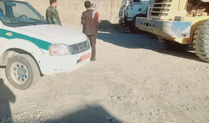 جلوگیری از برداشت غیر مجاز شن و ماسه در اراضی ملی شهرستان فاریاب