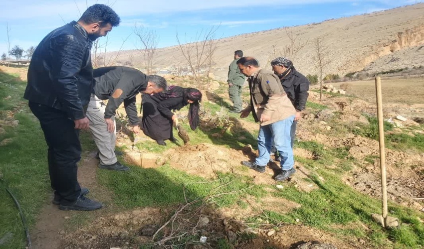 پیام تبریک دکتر محمدحسن کردستانی مدیرکل منابع طبیعی وآبخیزداری جنوب کرمان به مناسبت رستاخیز طبیعت و فرا رسیدن عید باستانی نوروز...