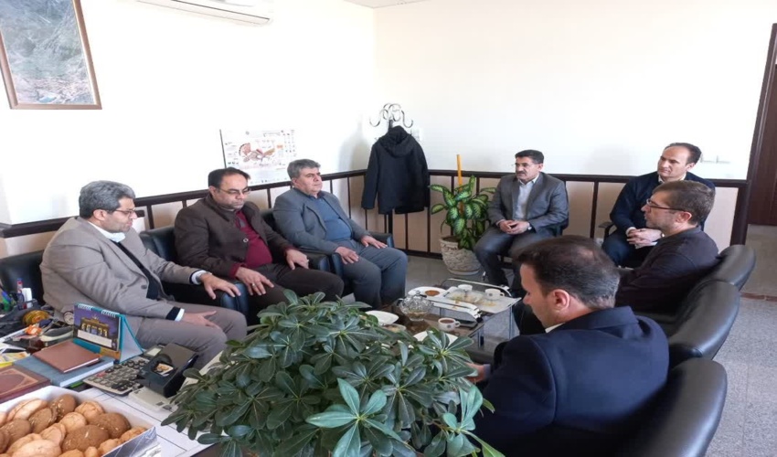 جیرفت - ایرنا - روز طبیعت، همه میهمان طبیعت هستند پس به رسم ادب، به میزبان ادای احترام کرده و با طبیعت مهربان باشیم