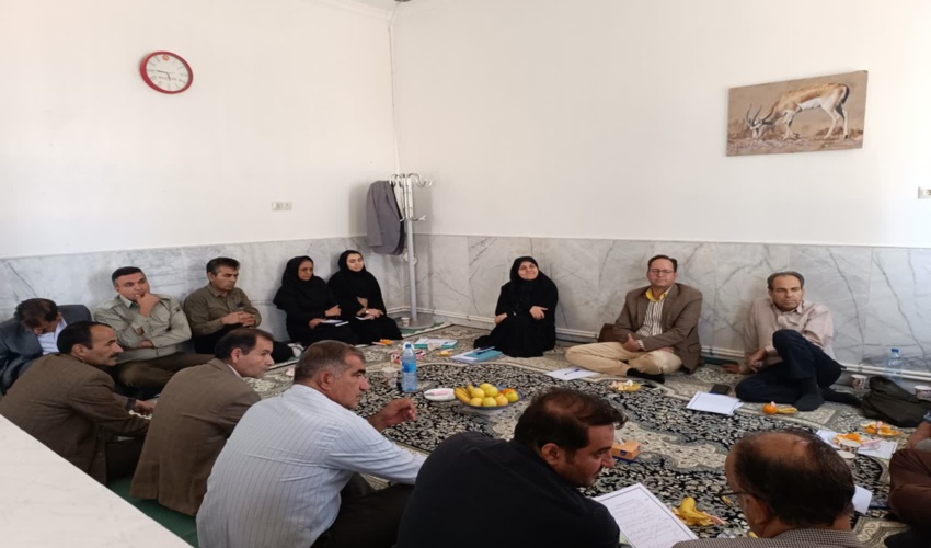 قاچاقچیان خاک در جنوب کرمان دستگیر شدند.