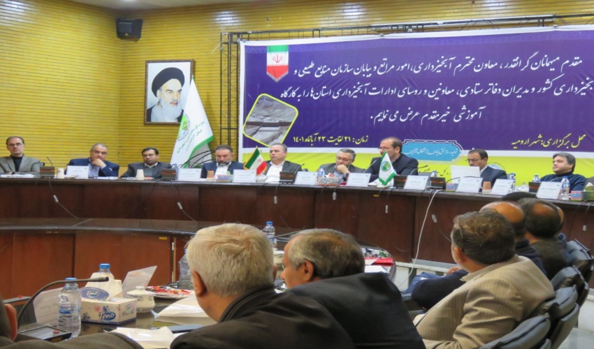 قلعه گنج/جذب همیاران طبیعت دانش آموزی در مدارس شهرستان قلعه گنج