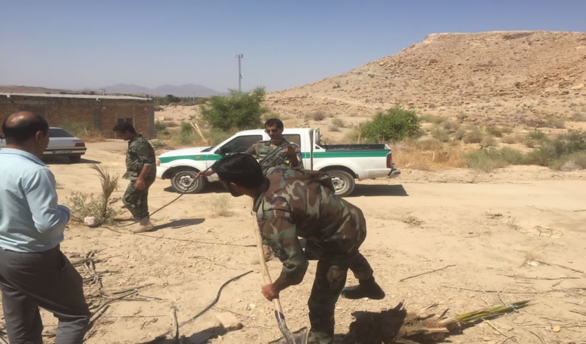 عنبرآباد/رفع تصرف بیش از ۱۱ هزار مترمربع از اراضی ملی و انهدام یک باب کوره زغال در شهرستان عنبرآباد 