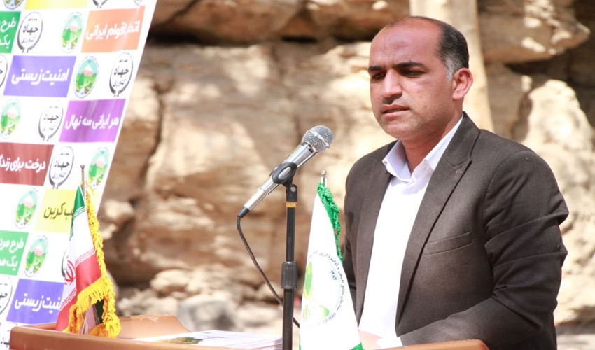 به مناسبت هفته منابع طبیعی وآبخیزداری،  دورهمی خانواده بزرگ اداره کل منابع طبیعی و آبخیزداری جنوب کرمان برگزار شد.