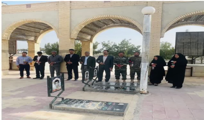 فاریاب/غباروبی و عطر افشانی قبور مطهر شهدا 