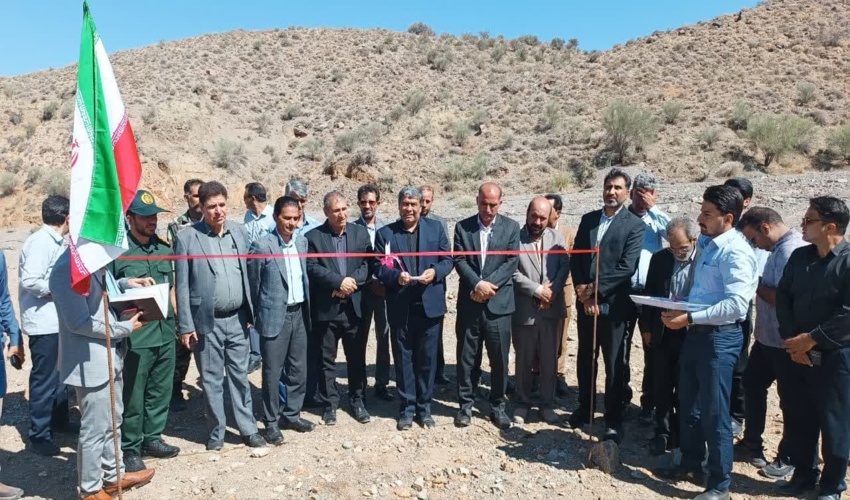 بهره برداری از پروژه آبخیزداری حوزه آبخیز جبالبارز جیرفت در هفته دولت