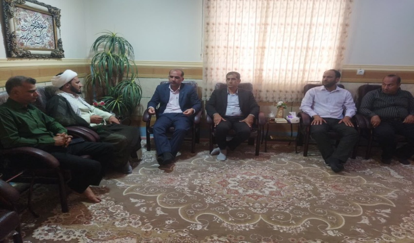 دیدار مدیرکل منابع طبیعی و آبخیزداری جنوب کرمان با امام جمعه شهرستان منوجان 