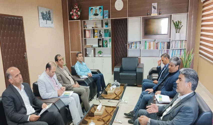 جلسه مشترک مدیران کل ثبت اسناد استان کرمان و منابع طبیعی و آبخیزداری جنوب کرمان