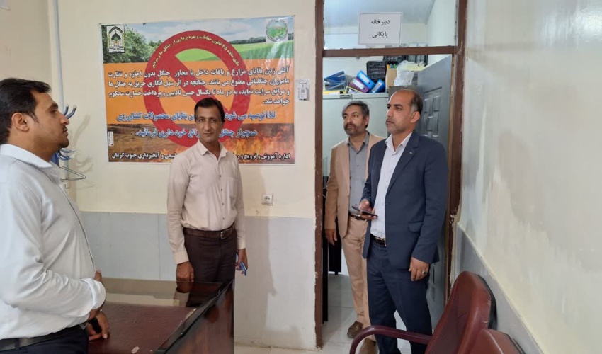 بازدید مدیرکل از اداره منابع طبیعی و آبخیزداری شهرستان فاریاب