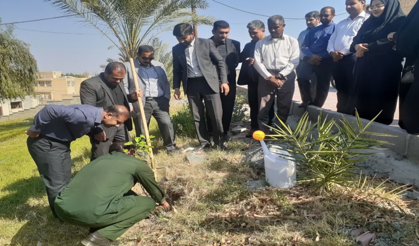 مشارکت اداره منابع طبیعی و آبخیزداری شهرستان کهنوج، در مراسم افتتاحیه اولین روز از گرامیداشت "هفته کتاب و کتابخوانی"