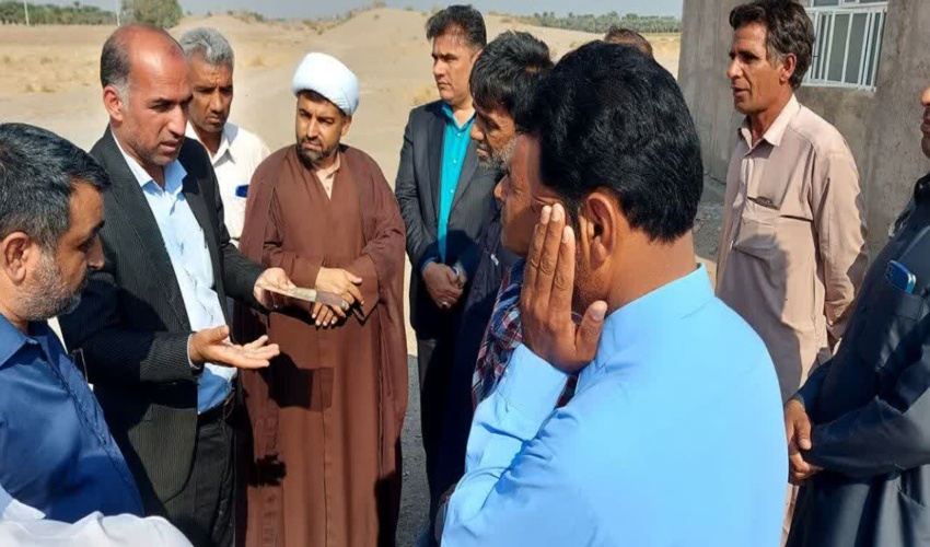 دیدار مدیرکل منابع طبیعی و آبخیزداری جنوب کرمان با جمعی از مردم منطقه بوئینگ 