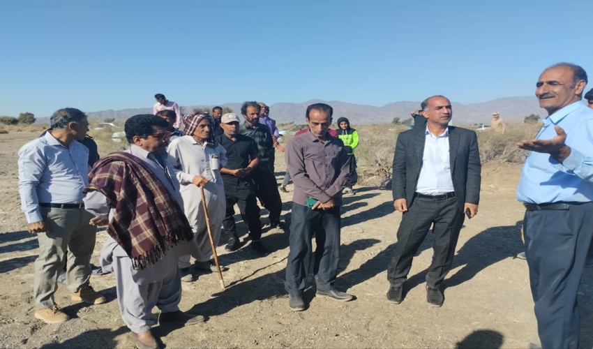 بازدید مدیرکل منابع طبیعی و آبخیزداری جنوب کرمان از روستاهای شهرستان قلعه گنج 