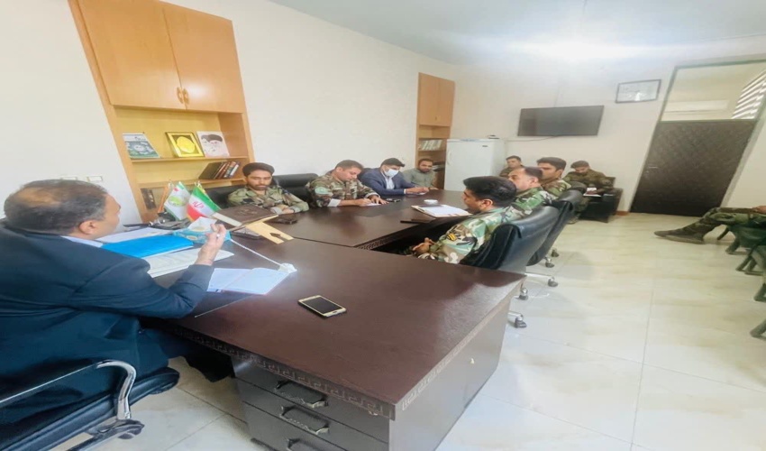 برگزاری جلسه توجیهی با روسا و نیروهای پاسگاه ویژه حفاظت از منابع طبیعی و آبخیزداری شهرستان های تابعه جلسه