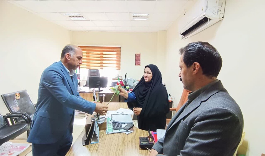 تجلیل از بانوان شاغل در مجموعه اداره کل و اداره منابع طبیعی و آبخیزداری