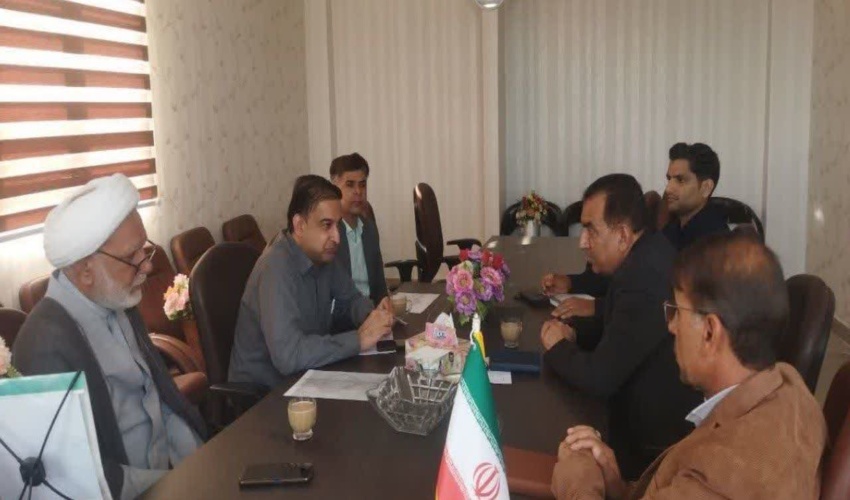 پیگیری روند اجرای تعهدات تفاهمنامه همکاری بین ادارات منابع طبیعی و آبخیزداری و کمیته امداد امام خمینی شهرستان منوجان