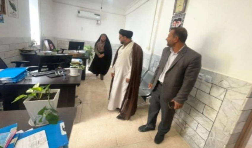 بازدید مسئول حوزه نمایندگی ولی فقیه در اداره کل منابع طبیعی و آبخیزداری جنوب کرمان از اداره منابع طبیعی و آبخیزداری شهرستان کهنوج